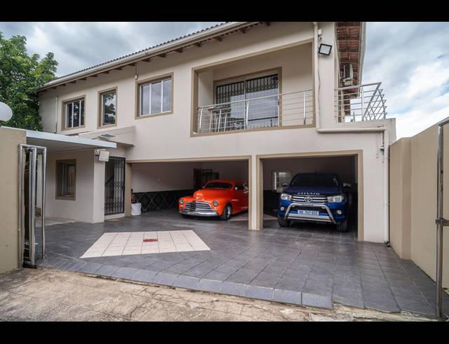 4 BEDROOM HOUSE FOR SALE IN RESERVOIR HILLS